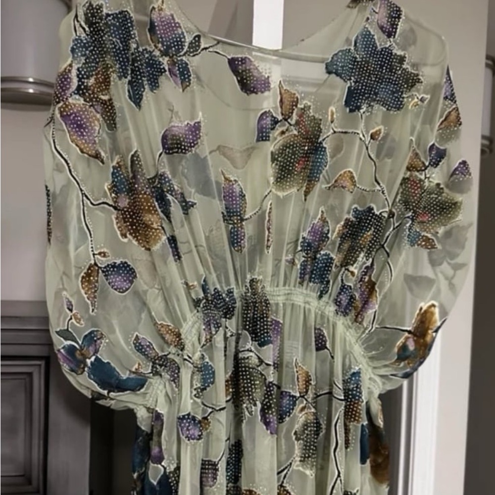 Light green Yemeni dirac desss  درع kaftan abaya Somali